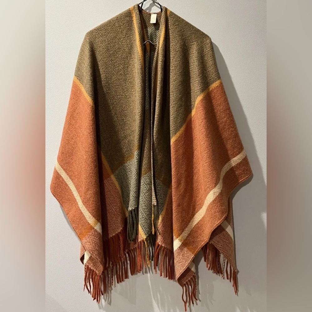C Est. 1946 OS One Size Plaid Poncho Frayed hem Melon / Harvest Colors